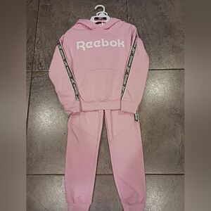 Reebok Girls Size 8 Hoodie and Jogger Pant Set